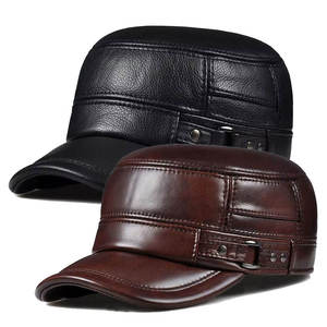 Gorra Trucker de Cuero Negra Personalizada de Alta Calidad con Forro de Satén, Visera de Gamuza y Malla Fina Lisa - Product Image 4