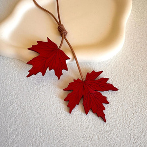 Wholesale High Quality Decorative leather maple leaf bookmark shape ideal for <b>books</b> <b>planners</b> and journals in reasonable price - Product Image 5