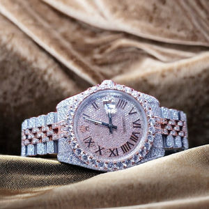 Reloj de Edición Limitada para Hombre, con 25 Diamantes Moissanite, Movimiento de Cuarzo ETA, Acero Inoxidable, Corte Redondo Completo - Product Image 1