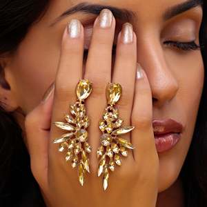 PRAO Luxe Marquise Crystal Half Flower Danglers Pendientes colgantes finos - Product Image 5