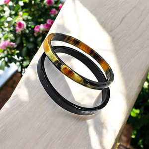 Bracelet élégant en corne de buffle naturelle de qualité supérieure, fait main, pour femmes, avec un design de bijoux tribaux haut de gamme, cadeaux et artisanat. - Product Image 3