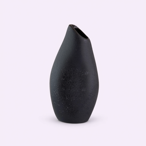 แจกันเซรามิกสีดำลายดอกตูมบนพื้นดำ - Product Image 2