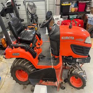 Compre Tractor Cortacésped Kubota BX2360 Usado, Motor Diésel de 23 HP, 4x4, Equipo Compacto para Granja y Jardín - Product Image 4