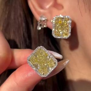 Boucles d'oreilles tendance en moissanite taille radiant, en argent sterling 925, bijoux de mode pour femme, usage quotidien, au meilleur prix - Product Image 3