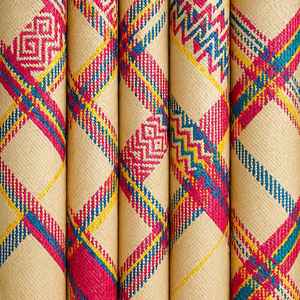 Alfombra Tejida a Mano con Diseño Geométrico Bohemio, Estilo Sheetal Pati, Ecológica y Natural, con Pelo Mediano de 3-5mm de Grosor, Bangladesh - Product Image 2