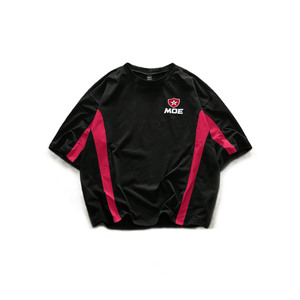 เสื้อเจอร์ซีย์อเมริกันฟุตบอลสีดำชมพูสุดฮิตสำหรับผู้หญิง ลายทางด้านข้าง คอกลม ทรงโอเวอร์ไซส์ สไตล์วินเทจเรโทร ทีมสตรีทแวร์ เสื้อสำหรับออกกำลังกาย - Product Image 3