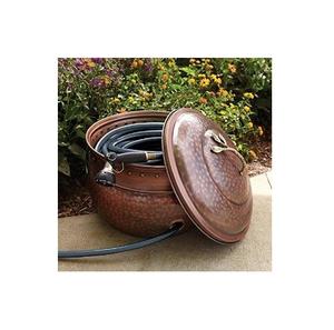 Pot de rangement décoratif pour tuyau d'arrosage en cuivre martelé avec couvercle et poignée en forme de feuille pour extérieur - Product Image 1