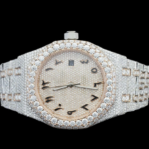 Montre-bracelet unisexe à mouvement à quartz, design unique, bijoux hip-hop, testée au diamant, moissanite, faite à la main, avec chiffres arabes - Product Image 1