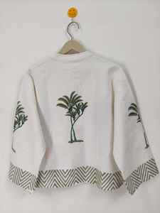 Chaqueta Floral Estampada a Mano, Chaqueta de Algodón con Diseño de Árbol Verde, Estilo Boho, para Verano e Invierno - Product Image 6