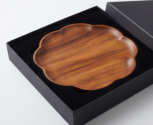 Assiette de service en bois faite à la main en forme de fleur, design minimaliste en bois naturel, finition polie, pour la maison, les mariages et les restaurants - Product Image 6