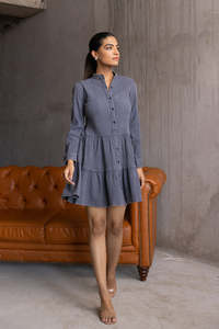 Vestido Camisero a Rayas con Cuello Alto y Dobladillo Escalonado, Vestido Casual Mini de Manga Larga para Otoño, Tejido de Viscosa y Algodón, Estilo Transpirable - Product Image 2