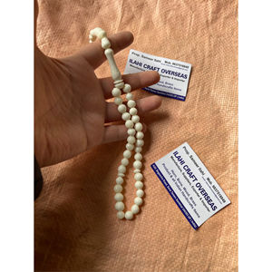 Tasbih Misbaha de 33 cuentas, pulido, rústico, islámico moderno, ecológico, religioso, hecho de hueso de búfalo. - Product Image 1