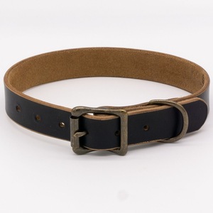 Collar de cuero exclusivo para perro con acabado de primera calidad de Divine International - Product Image 1