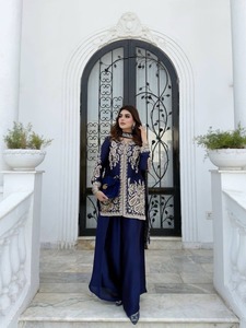 Ensemble Kurta Palazzo bleu marine brodé pour femme avec dupatta, tenue ethnique de créateur, tenue de soirée, salwar traditionnel indien - Product Image 3