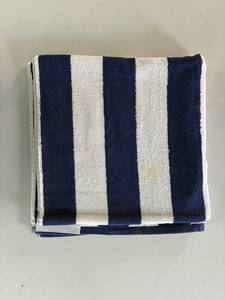 Striped <b>Microfiber</b> <b>Beach</b> <b>Towel</b> Quick Dry Sand Free Pool Travel <b>Towel</b> Lightweight Carry Bag - Product Image 3