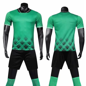 เสื้อฟุตบอลโพลีเอสเตอร์ 100% แบบกำหนดเอง ระบายอากาศได้ดี แห้งเร็ว คอวี แขนสั้น ชุดฝึกซ้อมทีมฟุตบอลแบบยูนิเซ็กซ์ ชุดทีมแบบกำหนดเอง - Product Image 1