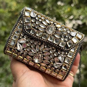 Nouvelle Pochette de Soirée Ethnique de Luxe 2026 avec Ornements Métalliques Kundan pour Mariage et Fêtes – Sac de Soirée Tendance - Product Image 2