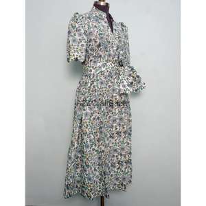 Robe longue en coton à fleurs de haute qualité, col en V, coupe ample, pour le printemps et l'été, robe maxi élégante, robe décontractée tendance pour femmes - Product Image 5