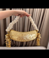 Clutch Oval Kuningan Ukuran Sedang Buatan Tangan dengan Hiasan Kundan Emas, Seni Tradisional India untuk Pernikahan