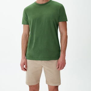 T-shirts en jersey extensible 92 % coton 8 % élasthanne, imprimés sur mesure, coupe ajustée, style streetwear, populaires aux Pays-Bas - Product Image 1