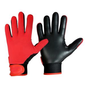 Gants de GAA Gaéliques sur Mesure de Haute Qualité pour Jeunes, Paume en Latex Allemand Confortable, Légers, Aderence Optimale, Poignet Extensible et Réglable - Product Image 4
