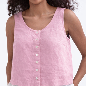 เสื้อกล้ามคอวีติดกระดุมสำหรับผู้หญิง OEM พรีเมียม ผลิตจากผ้าฝ้าย 100% ซับในเนื้อนุ่มระบายอากาศได้ดี ย้อมสีแบบเป็นมิตรต่อสิ่งแวดล้อม ผลิตในอินเดีย - Product Image 6