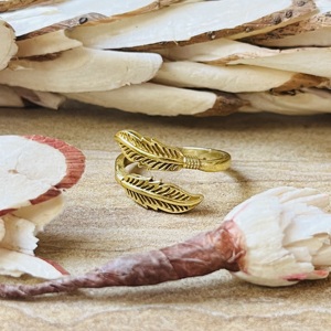 Trendy <b>Top</b> Choice <b>Feather</b> Ring Boho Brass Rings For Women 18k Gold Plated Plume Statement Dainty Jewelry Wholesale/OEM/ODM - Product Image 3
