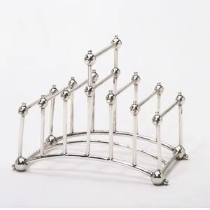 ที่วางขนมปังสแตนเลสทันสมัย ดีไซน์อเนกประสงค์ ป้องกันการสะสมของน้ำหยด ช่วยให้แผ่นขนมปังแยกออกจากกันอย่างเรียบร้อย ทนทาน - Product Image 4