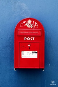Vintage Red <b>Wall</b>-<b>Mounted</b> Metal <b>Post</b> <b>Box</b> Key Lock Durable Powder Coating Finish for Outdoor Mail Letters Newspaper Collection - Product Image 3