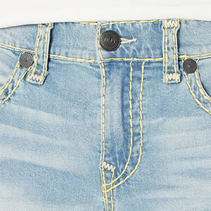 Shorts en jean déchirés pour hommes, look tendance, style décontracté, tenue d'été, mode urbaine, confortable, coupe moderne et décontractée - Product Image 3