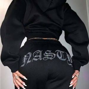 Chándal de Terciopelo Negro con Capucha para Mujer, Manga Larga, Color Sólido, Cierre Frontal con Cremallera, Ropa Casual con Bolsillos Laterales, Estilo Otoñal - Product Image 5