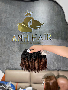 ผมต่อเวียดนามแบบมัดเป็นช่อ ลอนแน่นเป็นเกลียว สีน้ำตาลธรรมชาติ/สีดำ - Product Image 3