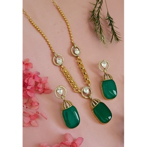 Impresionante conjunto de collar de cadena con piedras chapadas en oro de diseño de primera calidad y pendientes, colección para bodas, para mujer. - Product Image 2