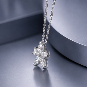 Pendentif floral en or blanc 14 carats avec moissanite pour femme, collier à cinq pierres de forme marquise et poire, 0,95 CTW - Product Image 2