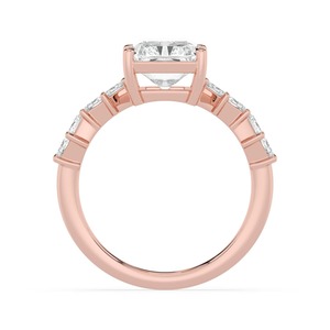 Bague de fiançailles en or rose 10 carats Radiant avec diamants de laboratoire 5,66 carats au total et détails de diamants en coupe en V pour un look nuptial distinctif - Product Image 2