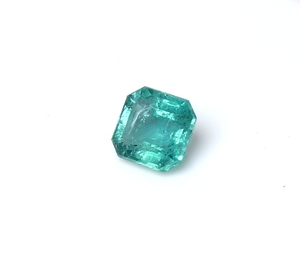 Émeraude naturelle, pierre précieuse en vrac, taille octogonale, vert vif, certifiée IGI, 2,16 carats, 7,7x7,5x5,2 mm, pour la fabrication de bijoux fins - Product Image 3