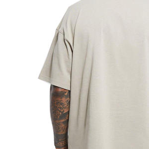 T-shirt en coton uni pour homme, qualité supérieure, coupe ample, manches courtes, col rond, couleur unie, style décontracté, tissu jersey. - Product Image 2