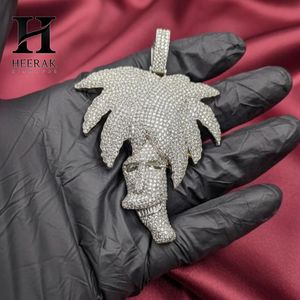 Colgante de lujo con temática de los Simpson, completamente cubierto de diamantes, colgante personalizado con figura de película, collar para joyería brillante. - Product Image 1