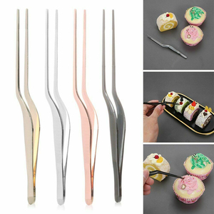 Pinces de précision professionnelles Altomme Instruments, finition noire mate, en acier inoxydable, pour la présentation des aliments. - Product Image 4