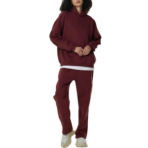 2026 Luxury Women's Polyester Cotton Casual Autumn Winter Tracksuit Customizable Oversized Fleece Hoodie and <b>Sweatpants</b> <b>Set</b> - Product Image 4