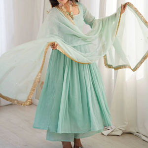 Lanzamiento del Nuevo Anarkali de Diseñador en Color Cian Pálido, en Georgette con Encaje de Espejo Real y Dupatta - Product Image 3