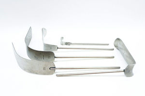 Système d'Écarteur Thompson Manuel Professionnel en Acier Inoxydable, Kit Complet pour la Greffe du Foie, Chirurgical, Résistant aux Hautes Températures - Product Image 3
