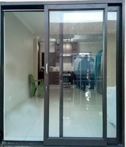 Ventana Corredera de Aluminio y Madera con Mosquitera de Fibra de Vidrio, Apertura Vertical, Diseño Costero, Control de Insectos, Pantalla Plegable - Product Image 4