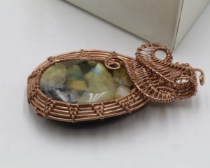 Pendentif en améthyste naturelle avec enroulement en fil de cuivre, bijoux en pierres précieuses faits à la main, taille libre, pendentif en cristal de guérison - Product Image 4