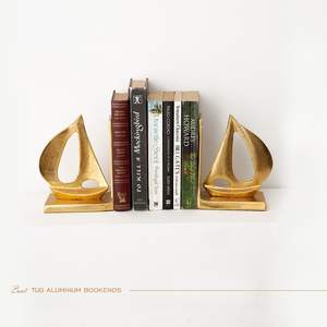 Porte-livres en aluminium finition argentée avec des ailes créatives pour une présentation décorative des livres et un accent d'intérieur - Product Image 6