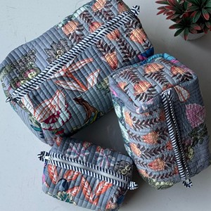 Ensemble de trousses de toilette matelassées à motif floral bohème, organiseur de maquillage multifonction sans fermeture éclair, grande capacité, design textile - Product Image 2