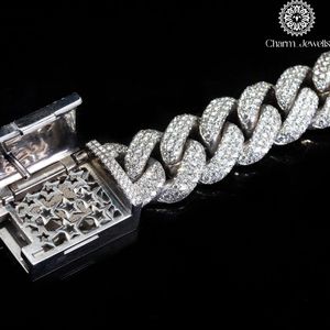 สร้อยคอ Charm_Jewells แบบ unisex ประดับเพชรโมอิสซาไนต์ทรงบริลเลียนท์คัท  โซ่แบบเชื่อมต่อ  เงินแท้ 925 ชุบทอง 14K  รับรองโดย IGI สไตล์ฮิปฮอปสุดหรู - Product Image 3