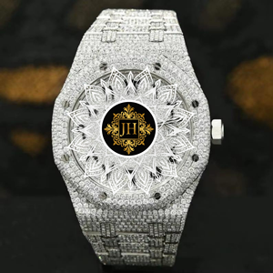 Montre en diamant moissanite au design unique pour couples, ensemble de montres de luxe assorties avec pierres brillantes, disponible à la vente - Product Image 1
