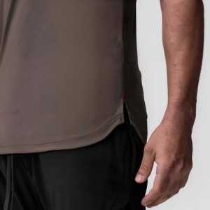 T-shirt de sport marron respirant à séchage rapide pour homme, idéal pour la gym et l'entraînement, décontracté à manches courtes, vêtement de sport personnalisable avec logo, vente en gros - Product Image 3