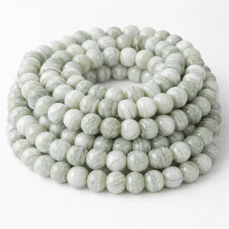 สีเขียวอ่อน